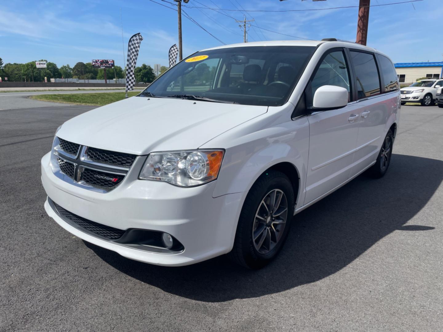 2017 White Dodge Grand Caravan Passenger (2C4RDGCG3HR) with an V6, Flex Fuel, 3.6 Liter engine, Automatic, 6-Spd transmission, located at 8008 Warden Rd, Sherwood, AR, 72120, (501) 801-6100, 34.830078, -92.186684 - Photo#3